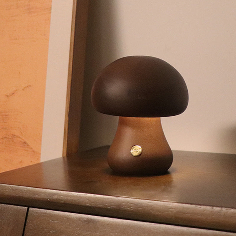 MushroomGlow™ – Lampe aus Holz